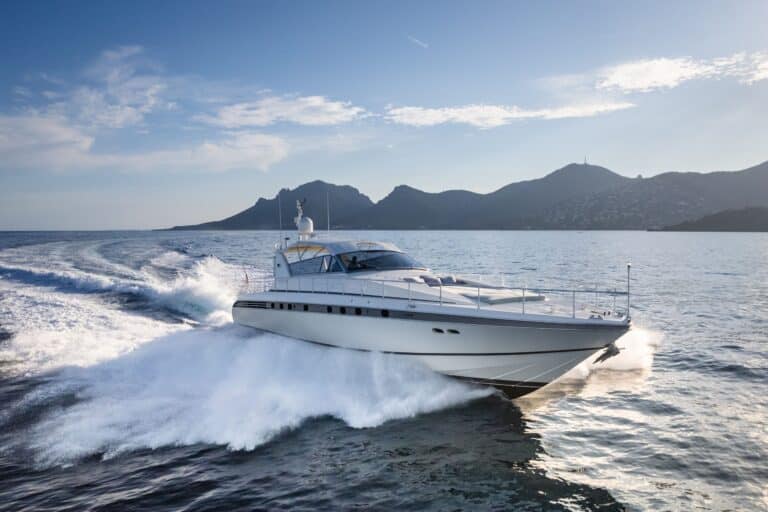 Motor yacht at speed off the Esterel coast