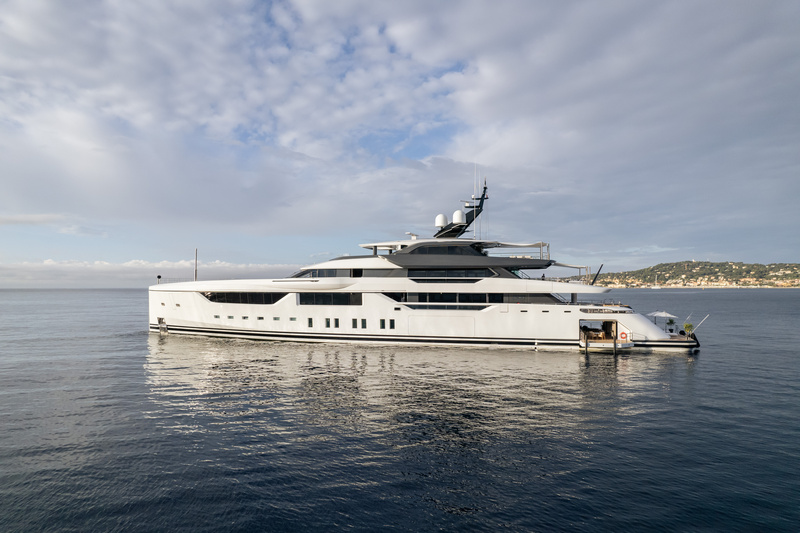 Superyacht vu du ciel — Cannes Yachting Festival