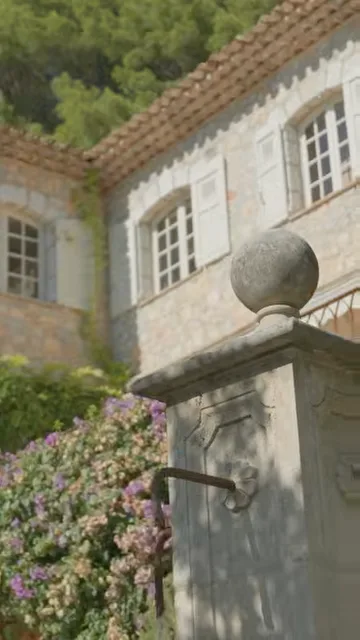 Douglas Elliman — Villa, Mougins