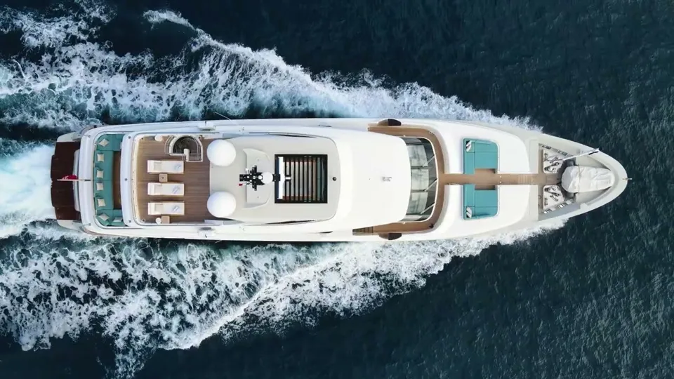 M/Y Sosa — Bluewater